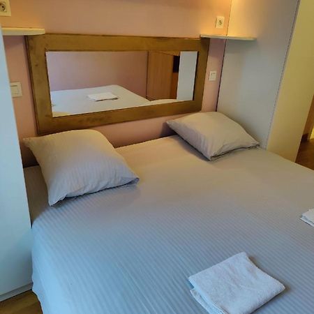 Evasion Paris-Disney Noisy-le-Grand Buitenkant foto